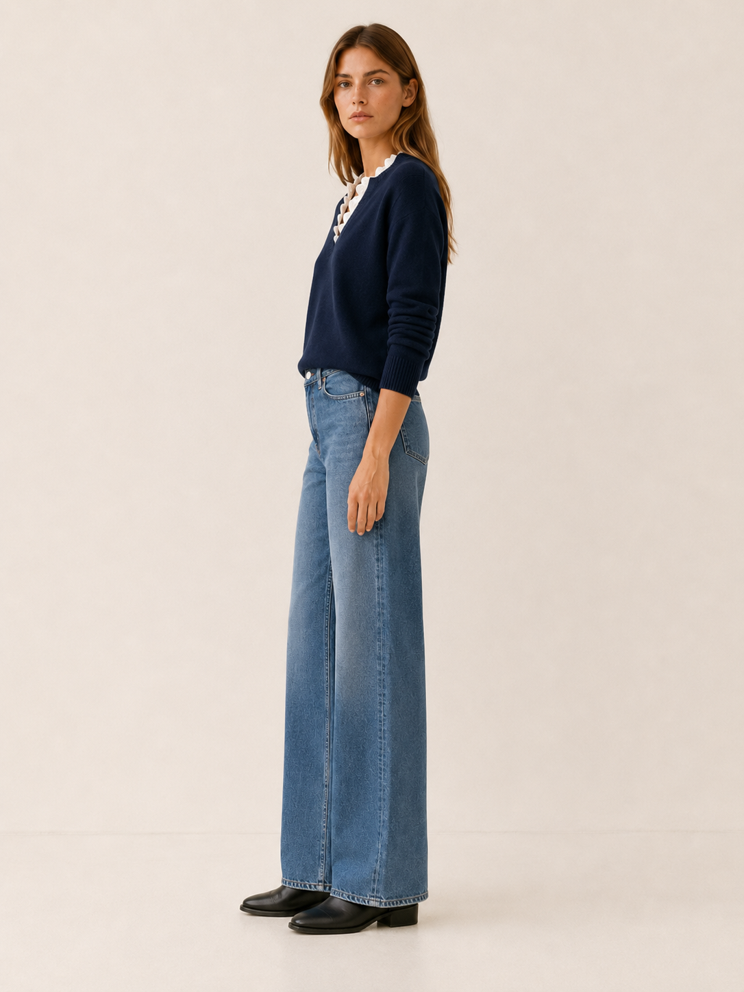Aderyn | Women's Lace Insert V Neck Jumper