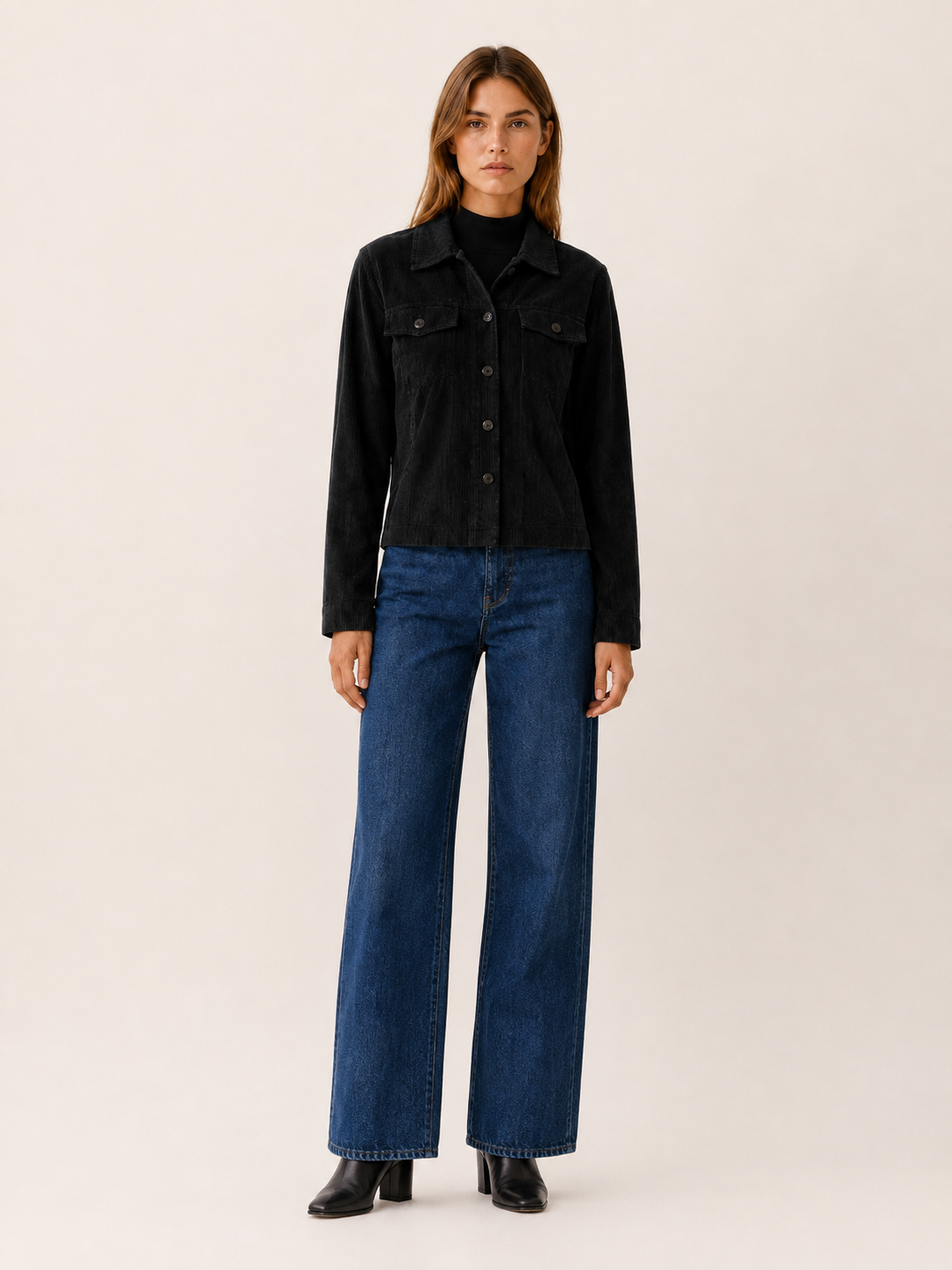 Arianwen | Women’s Short Jacket with Button Front and Flap Pockets
